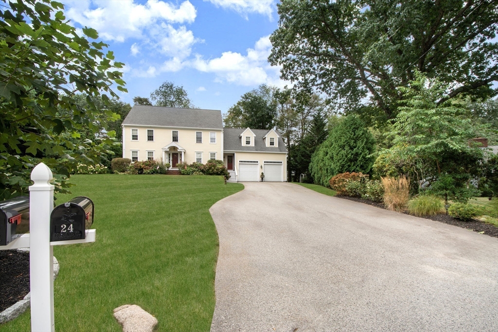 24 Wood Way
