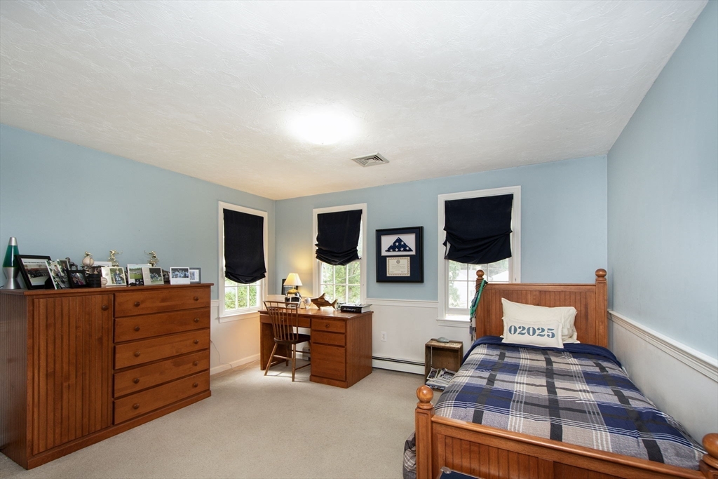 24 Wood Way