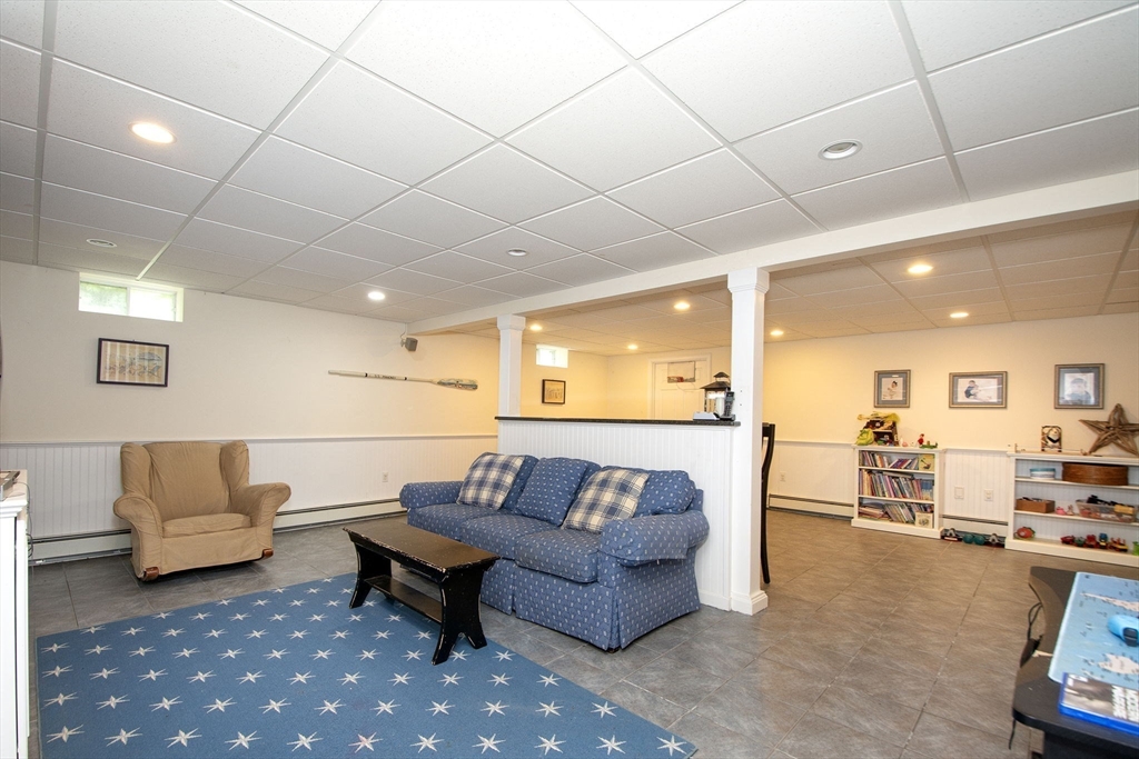 24 Wood Way