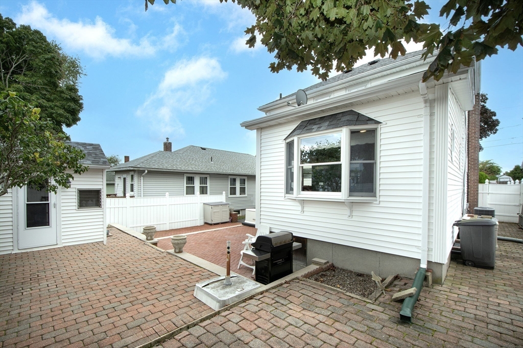 20 White St