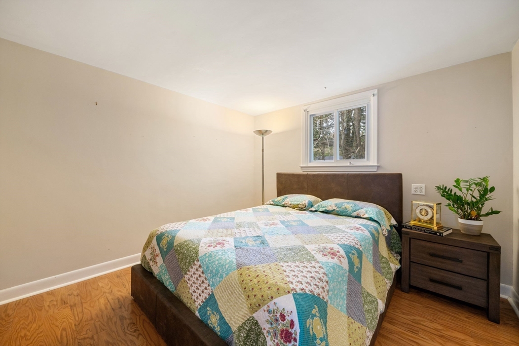 244 King St