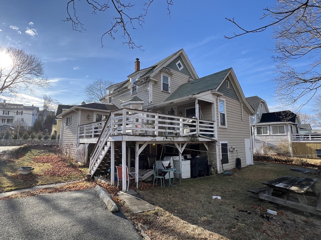 22 Main St