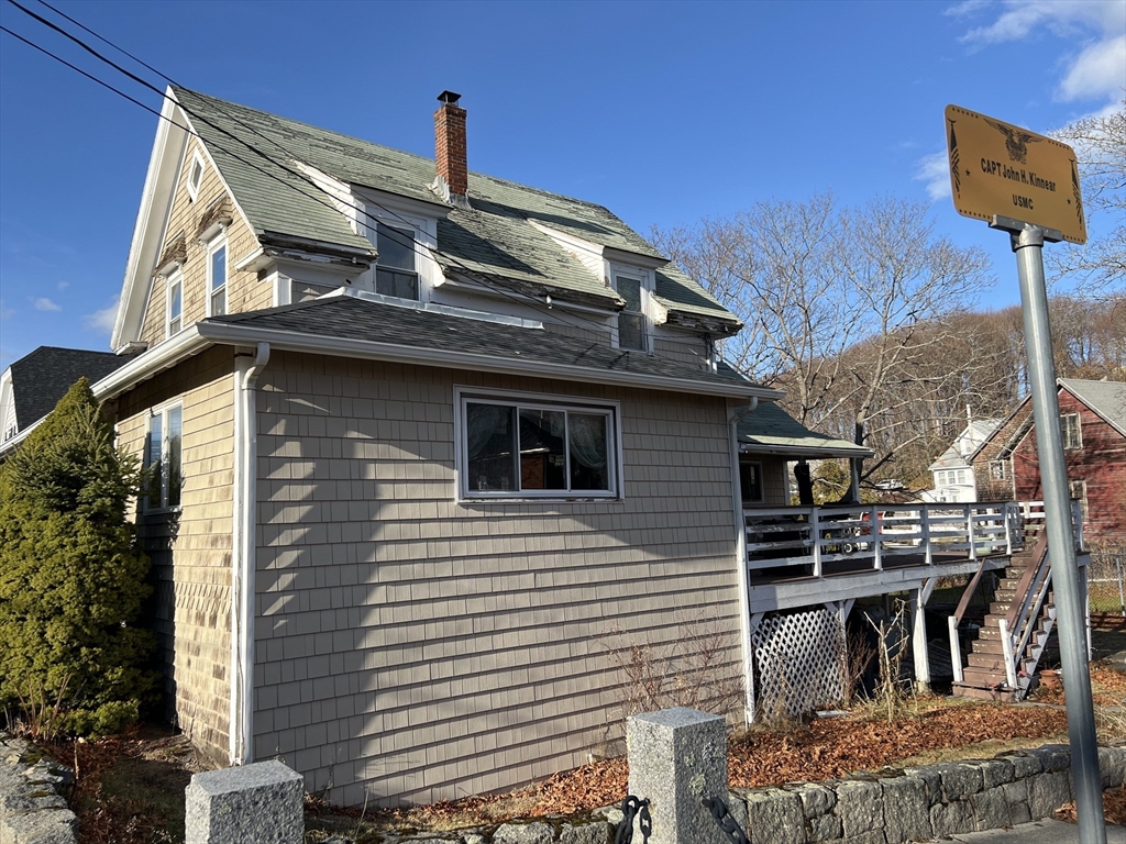 22 Main St