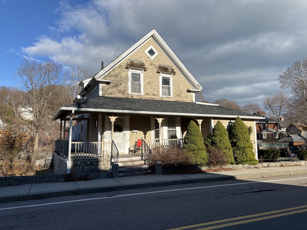 22 Main St