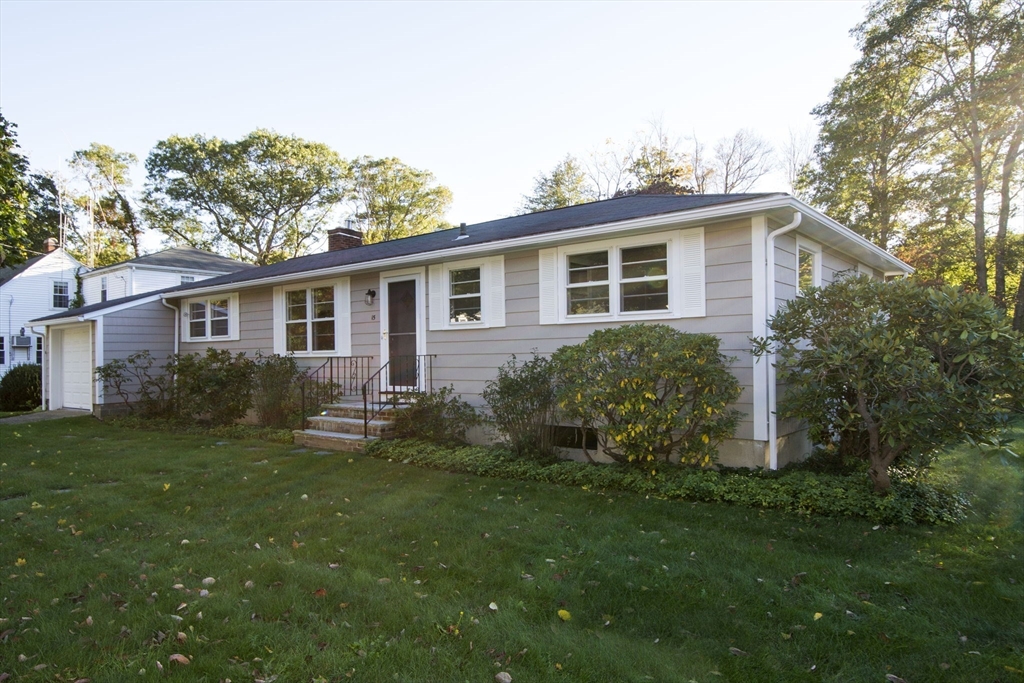 15 Buttonwood Ln # 1