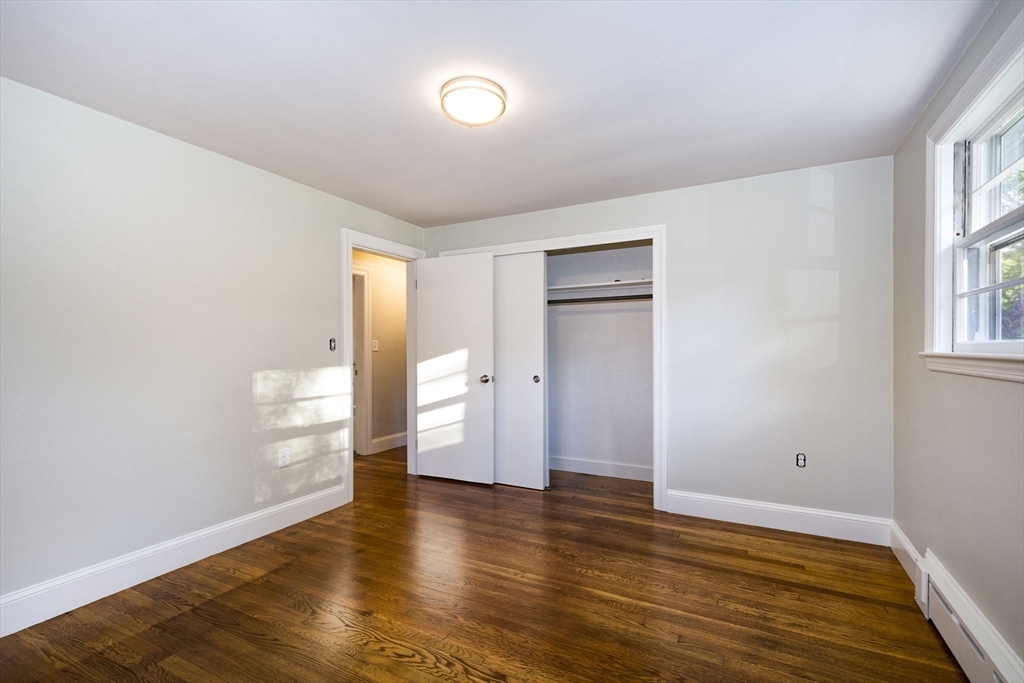 15 Buttonwood Ln # 1
