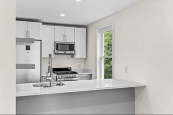 56 Spring St # 2