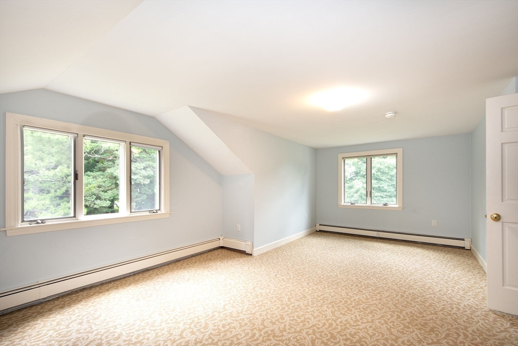 4 Manor Way