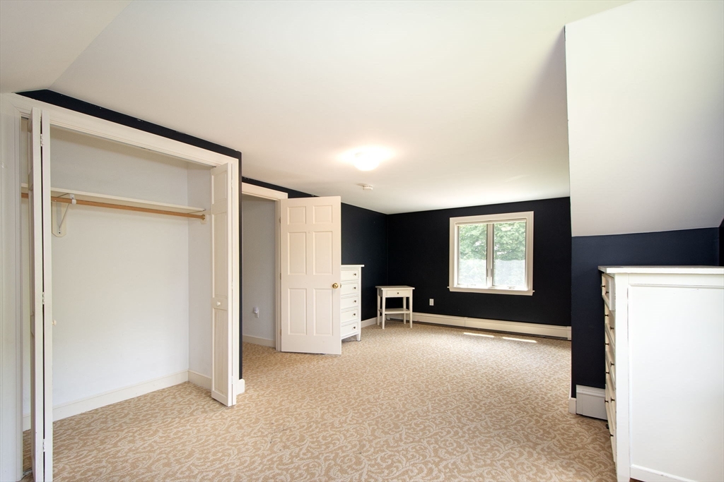 4 Manor Way