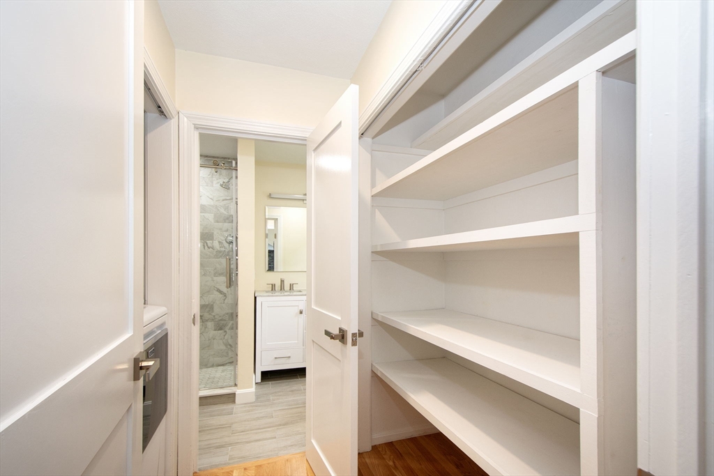 62 Spring St # 0, Cohasset Unit: 0