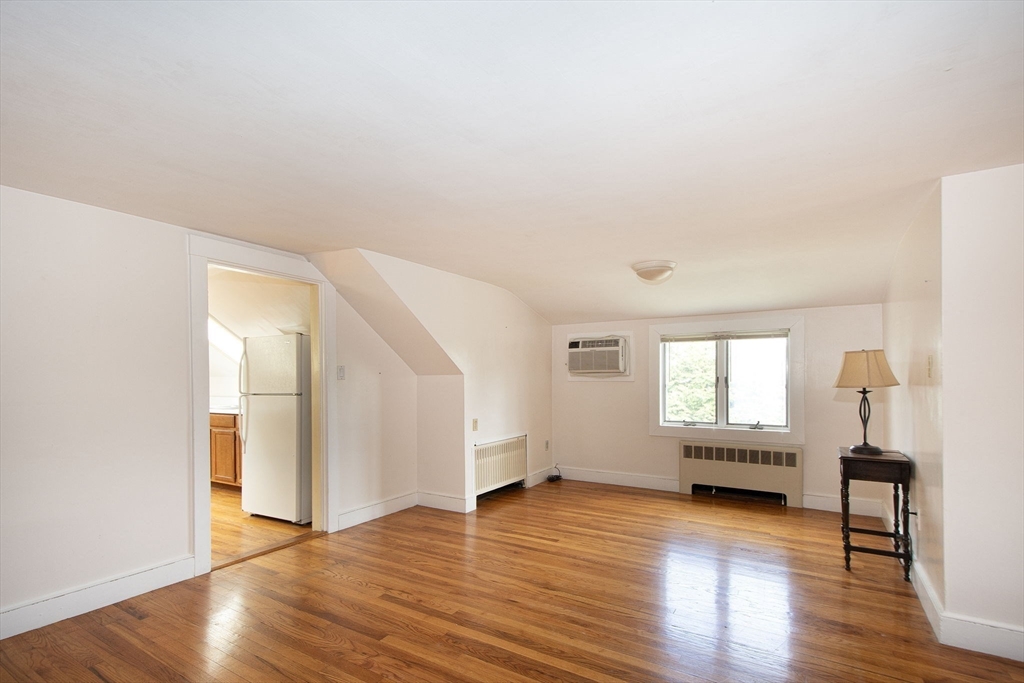 55 Bancroft Rd