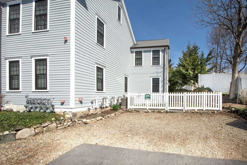 108-110 Elm St # 3