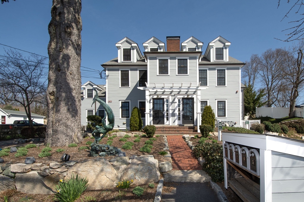 108-110 Elm St # 3