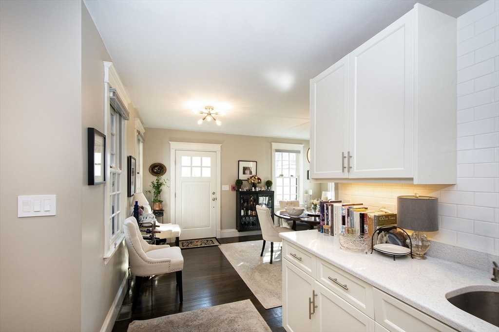 108-110 Elm St # 3