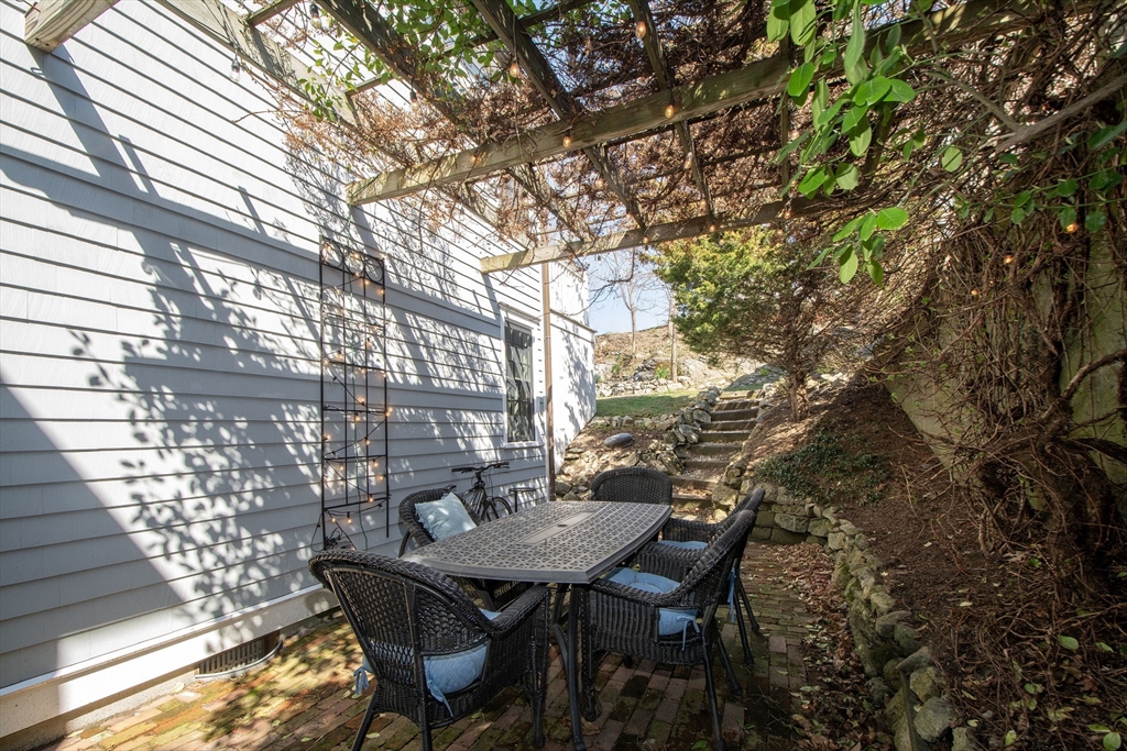 108-110 Elm St # 3
