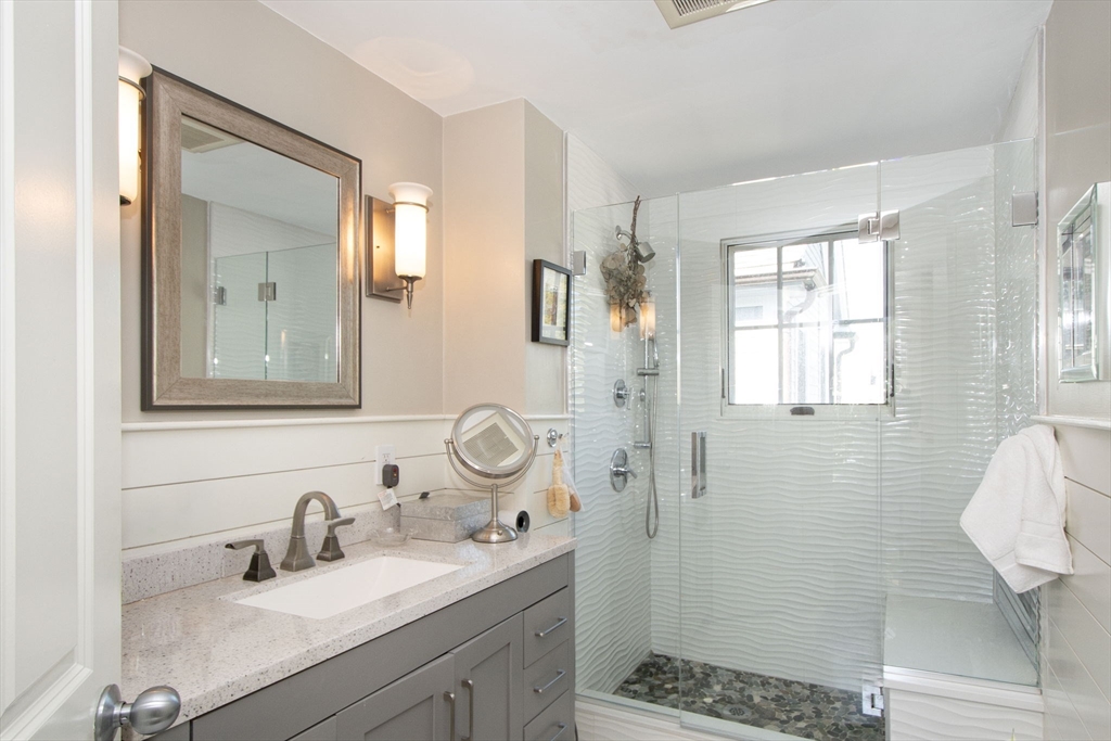108-110 Elm St # 3