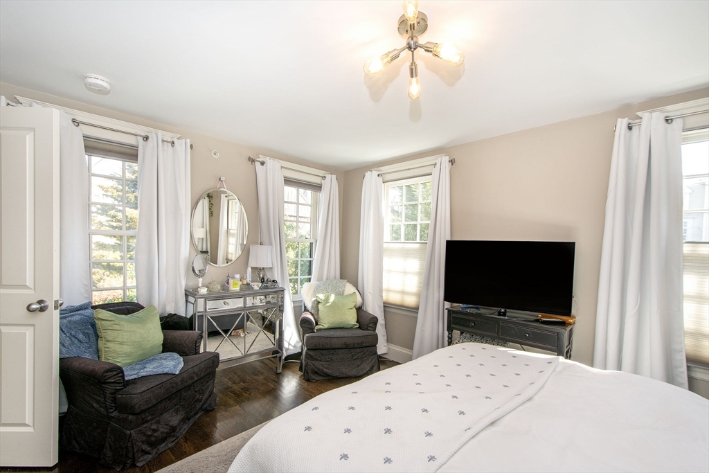 108-110 Elm St # 3