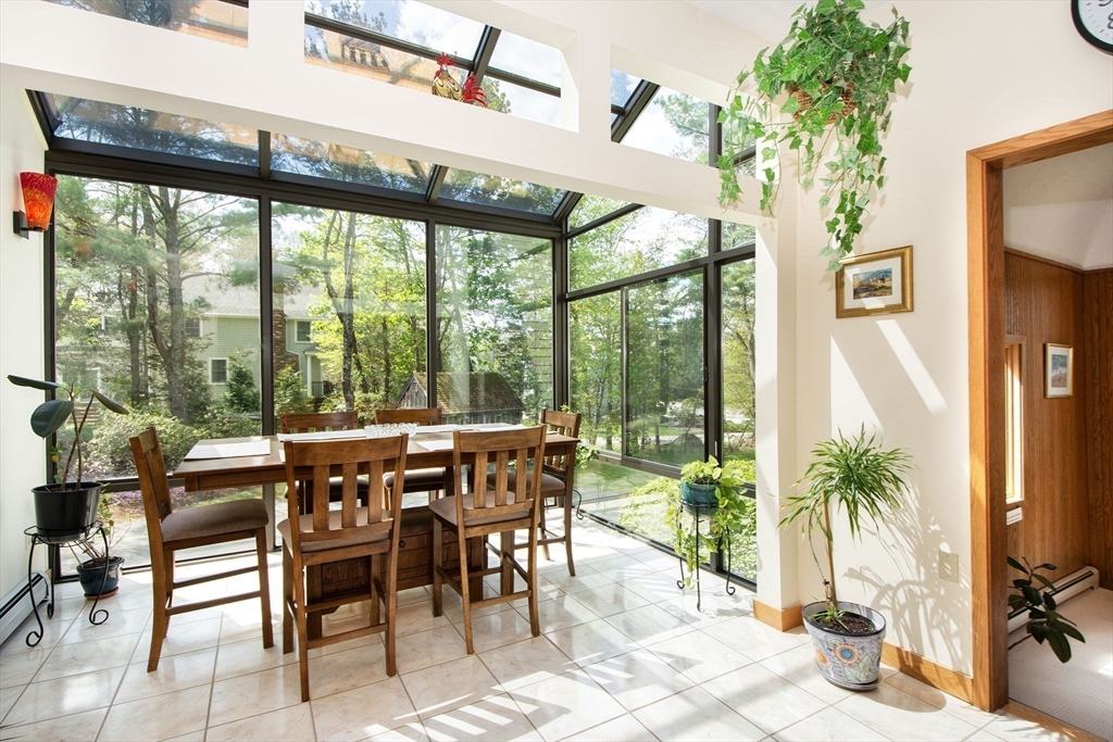 29 Aaron River Rd