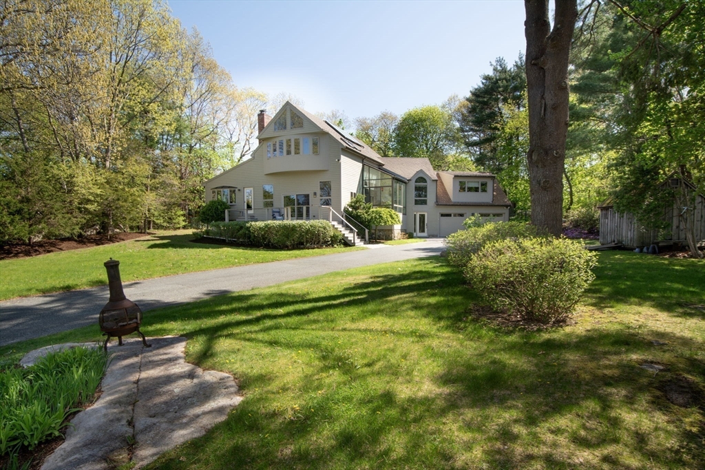 29 Aaron River Rd