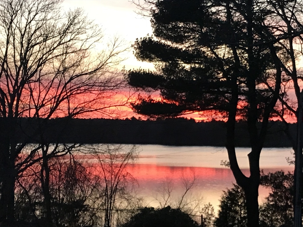 29 Aaron River Rd