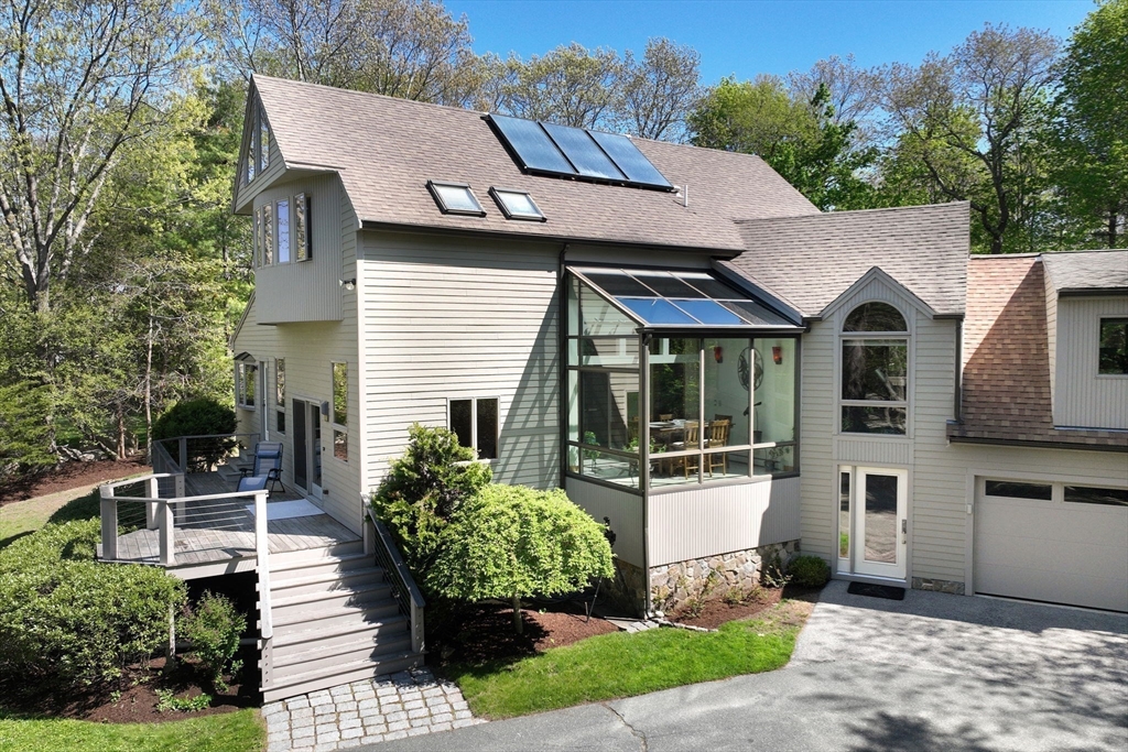 29 Aaron River Rd