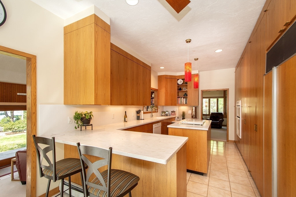 29 Aaron River Rd