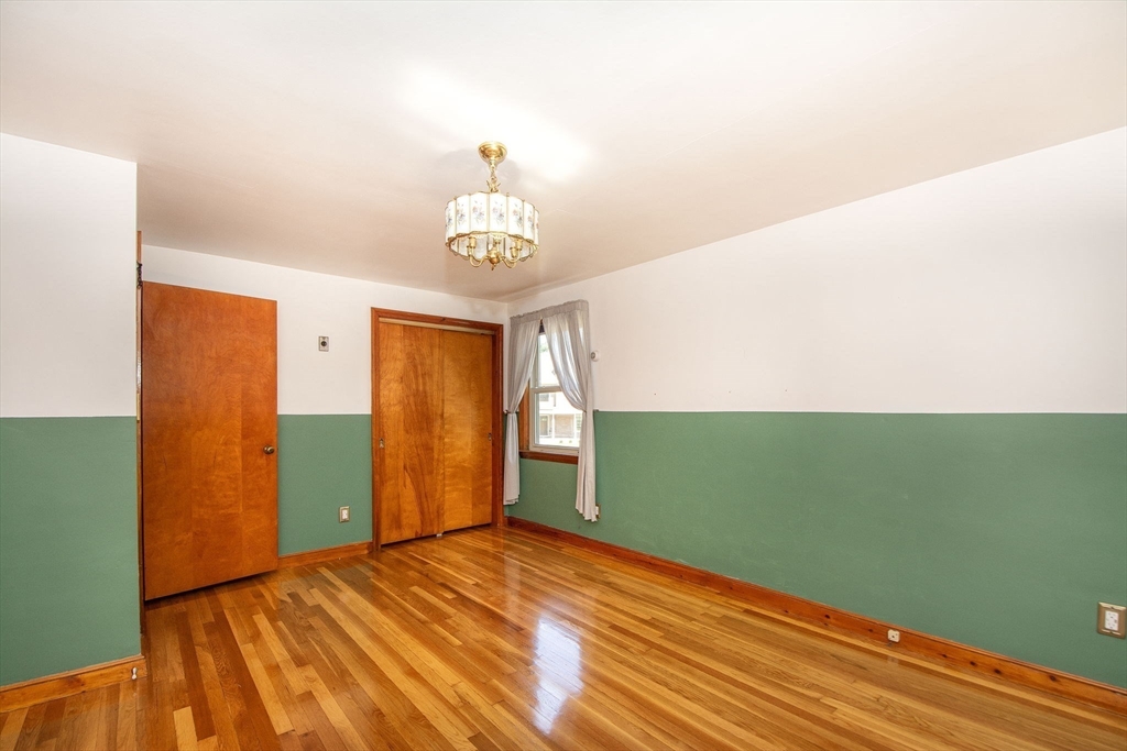 277 East St