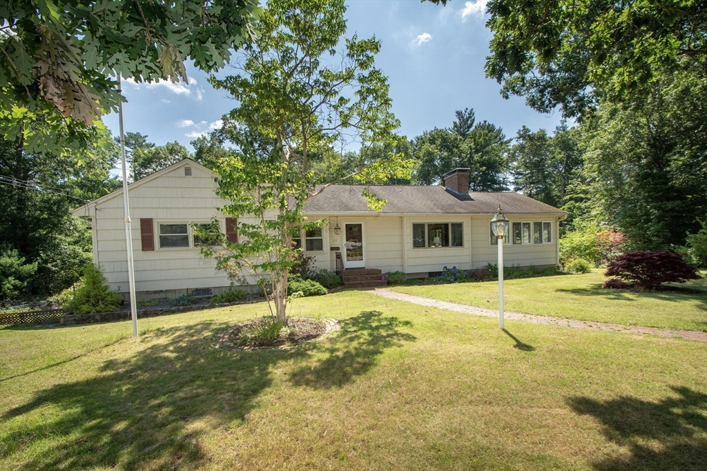 277 East St