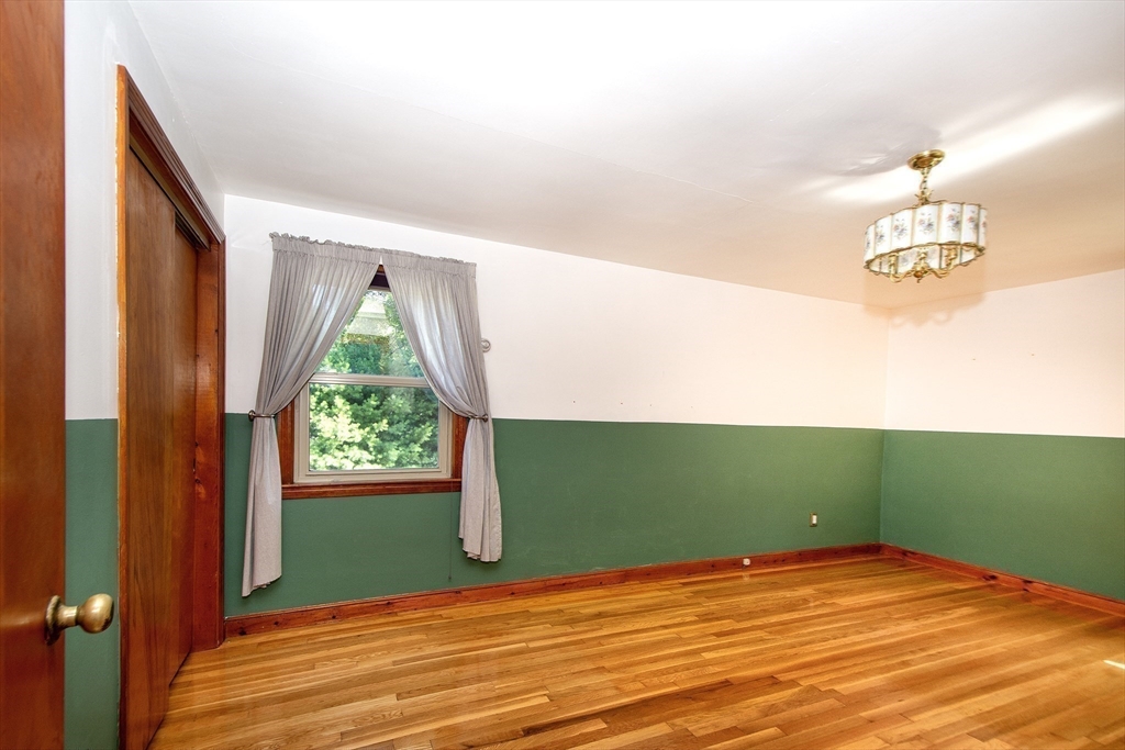277 East St
