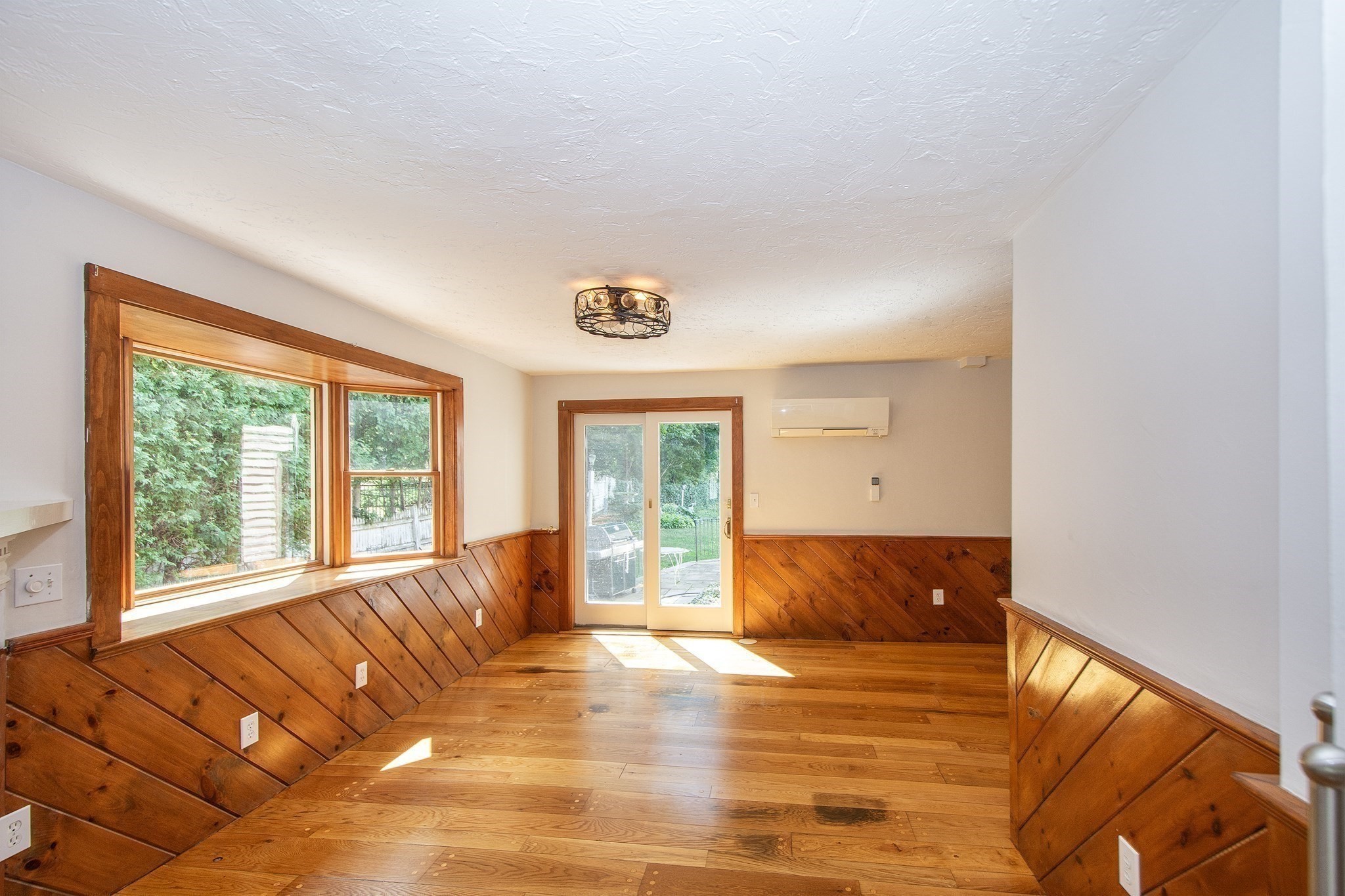 187 S Main St # 1