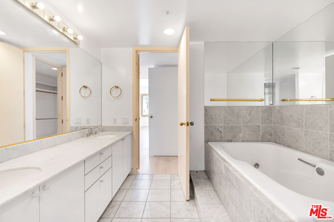 10520 Wilshire Blvd Unit: 304