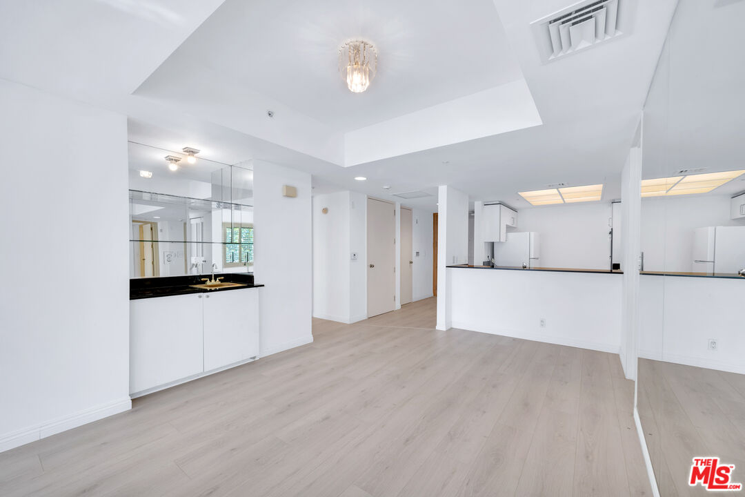 10520 Wilshire Blvd Unit: 304