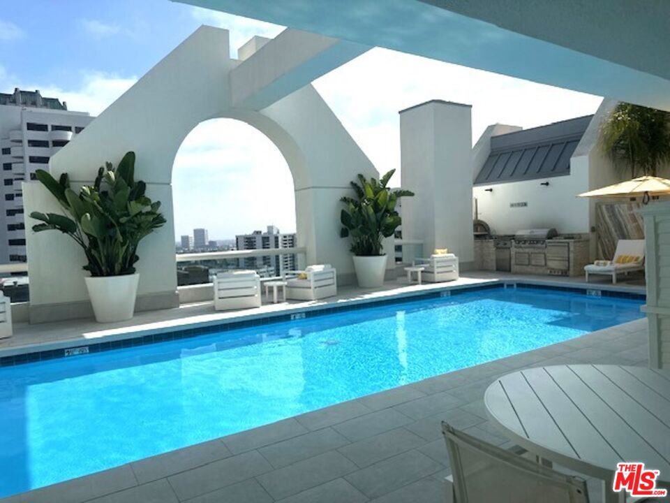 10520 Wilshire Blvd Unit: 304