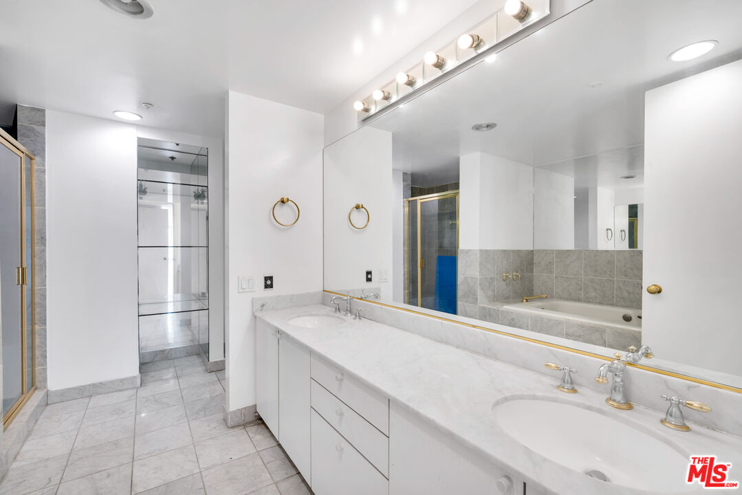 10520 Wilshire Blvd Unit: 304
