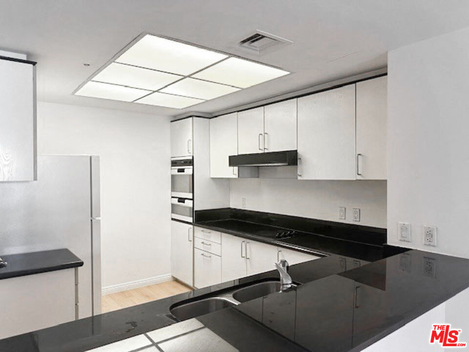 10520 Wilshire Blvd Unit: 304