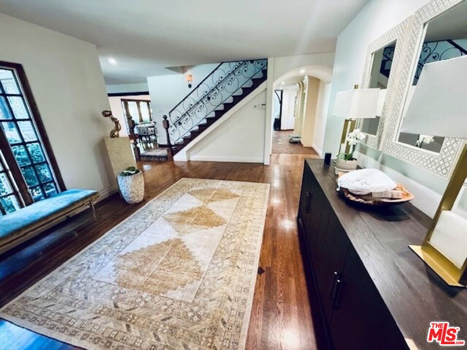 530 Hawthorn Rd