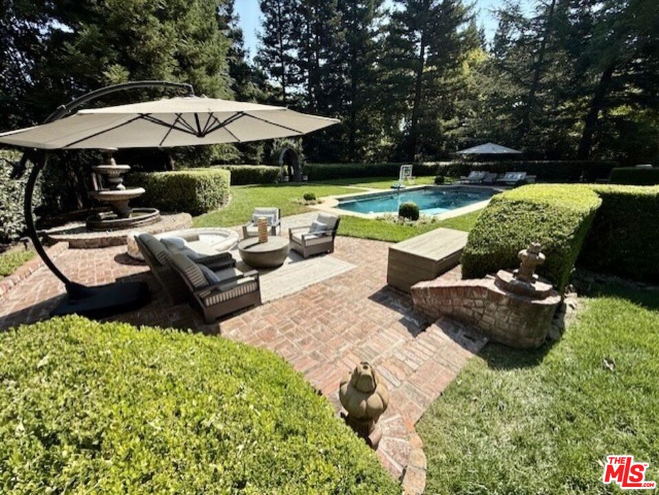 530 Hawthorn Rd
