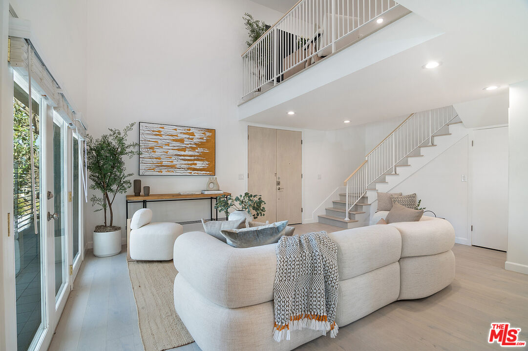 843 4th St Unit: 103