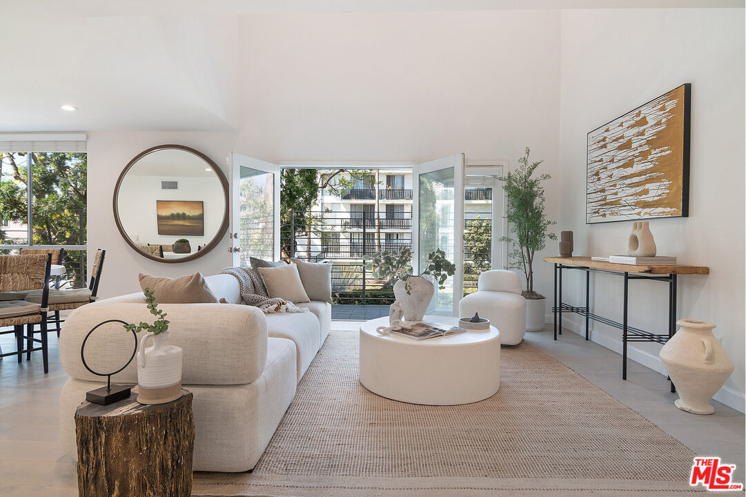 843 4th St Unit: 103