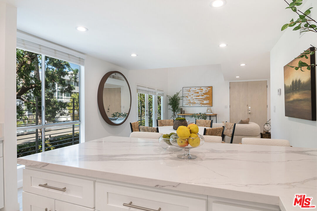 843 4th St Unit: 103