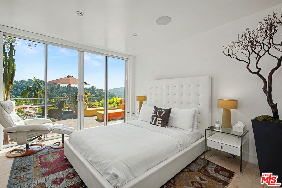 2766 Ellison Dr