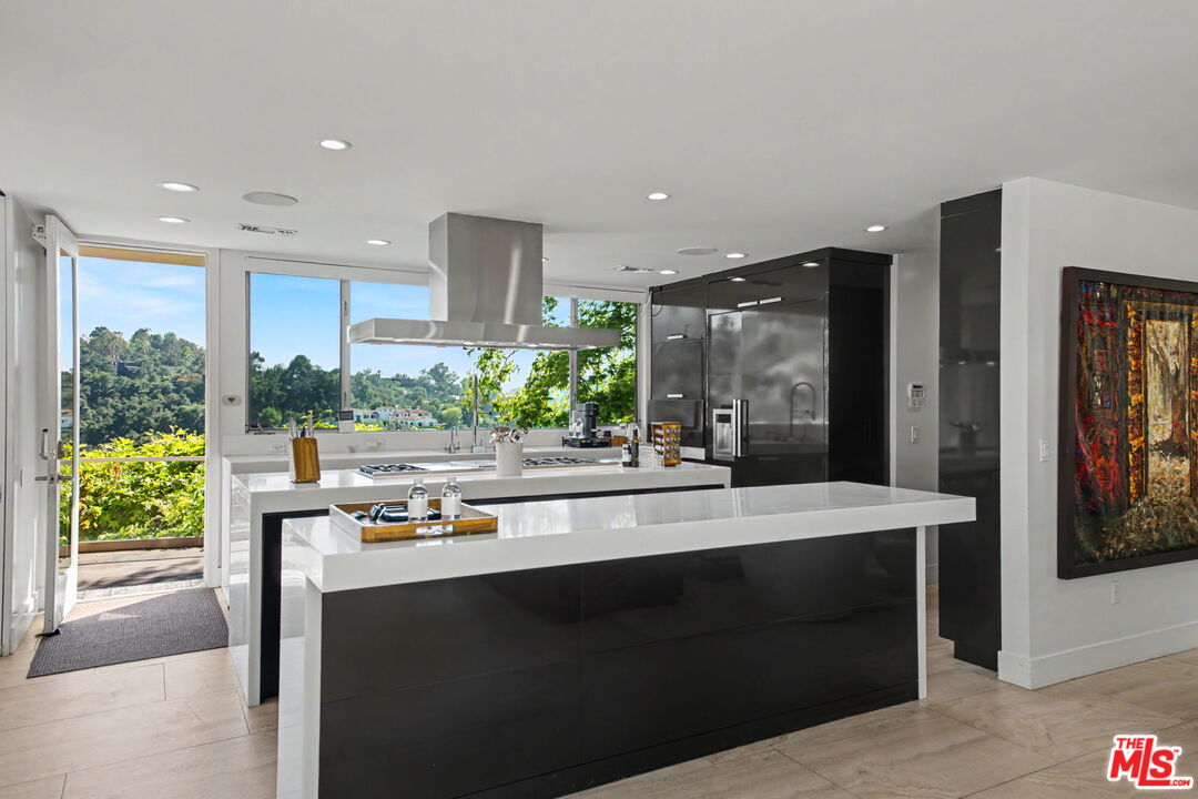 2766 Ellison Dr