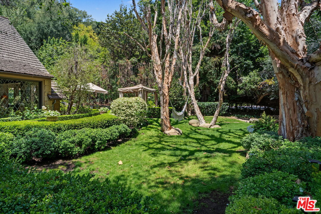 575 N Beverly Glen Blvd