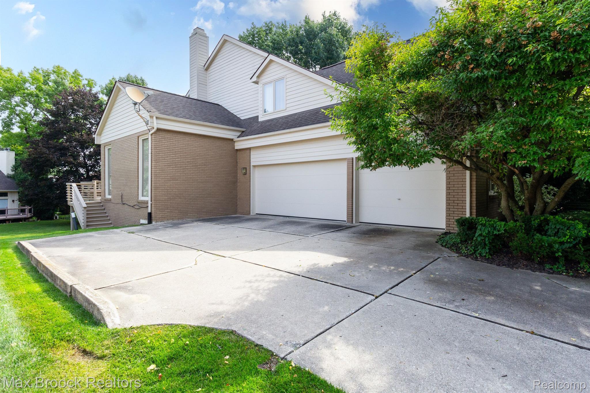 30507 FOX CLUB Drive