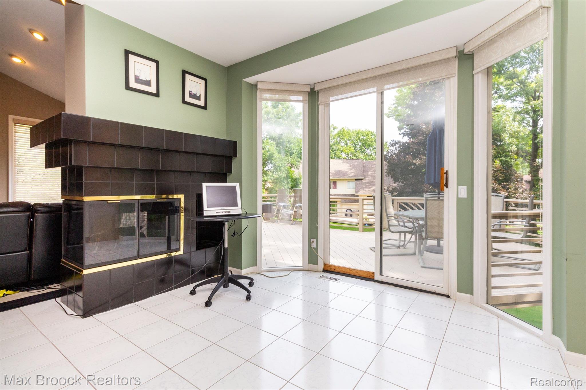 30507 FOX CLUB Drive