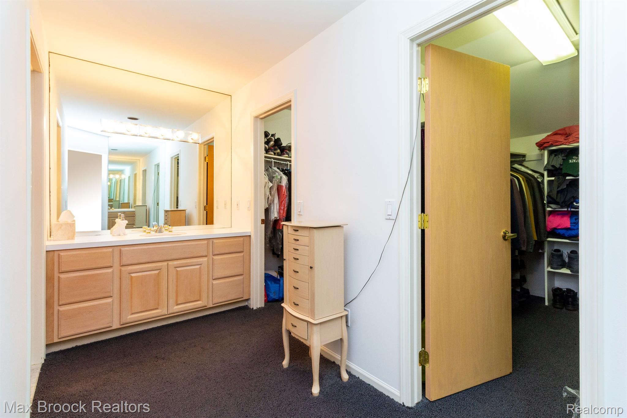 30507 FOX CLUB Drive