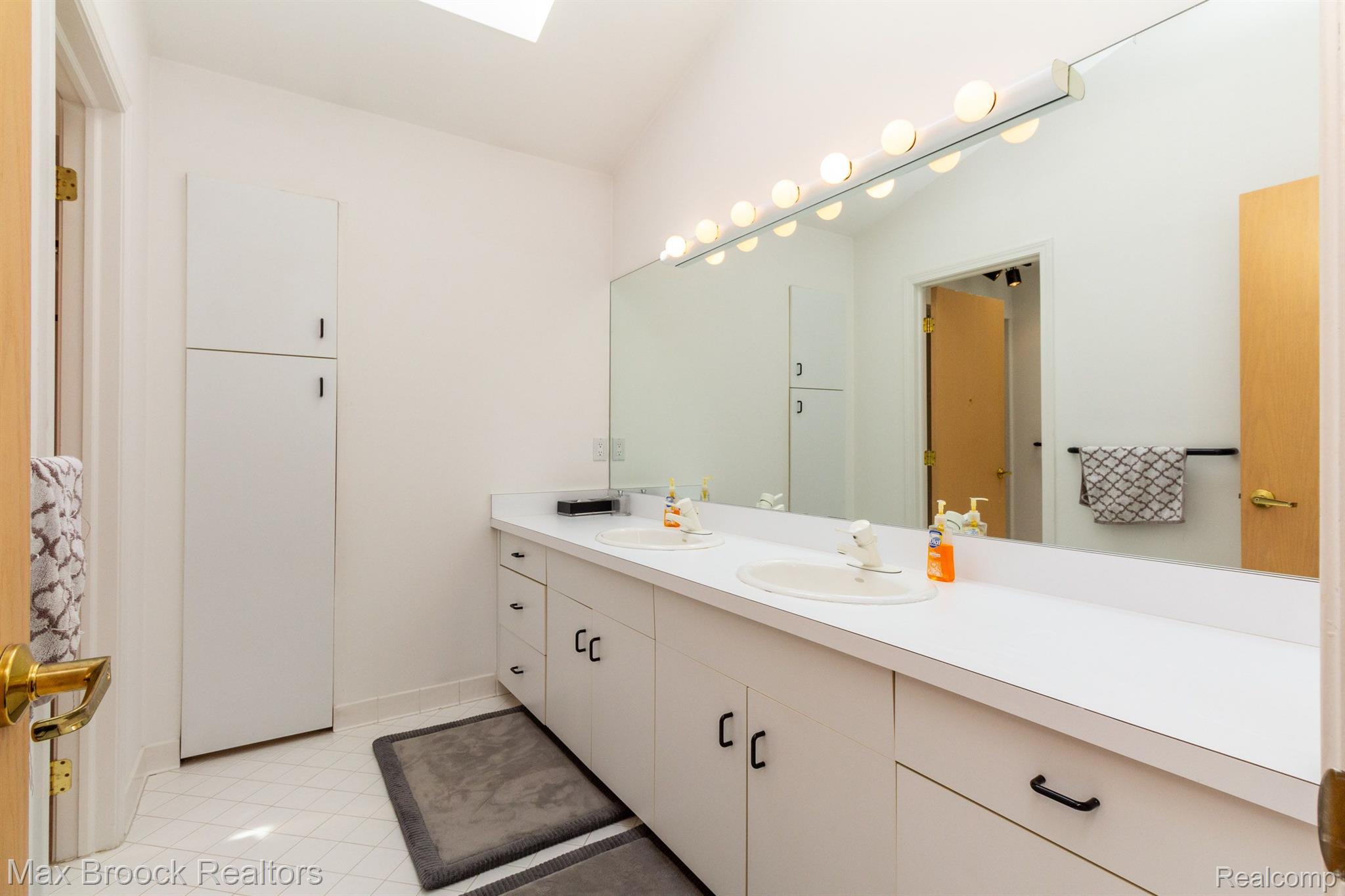 30507 FOX CLUB Drive