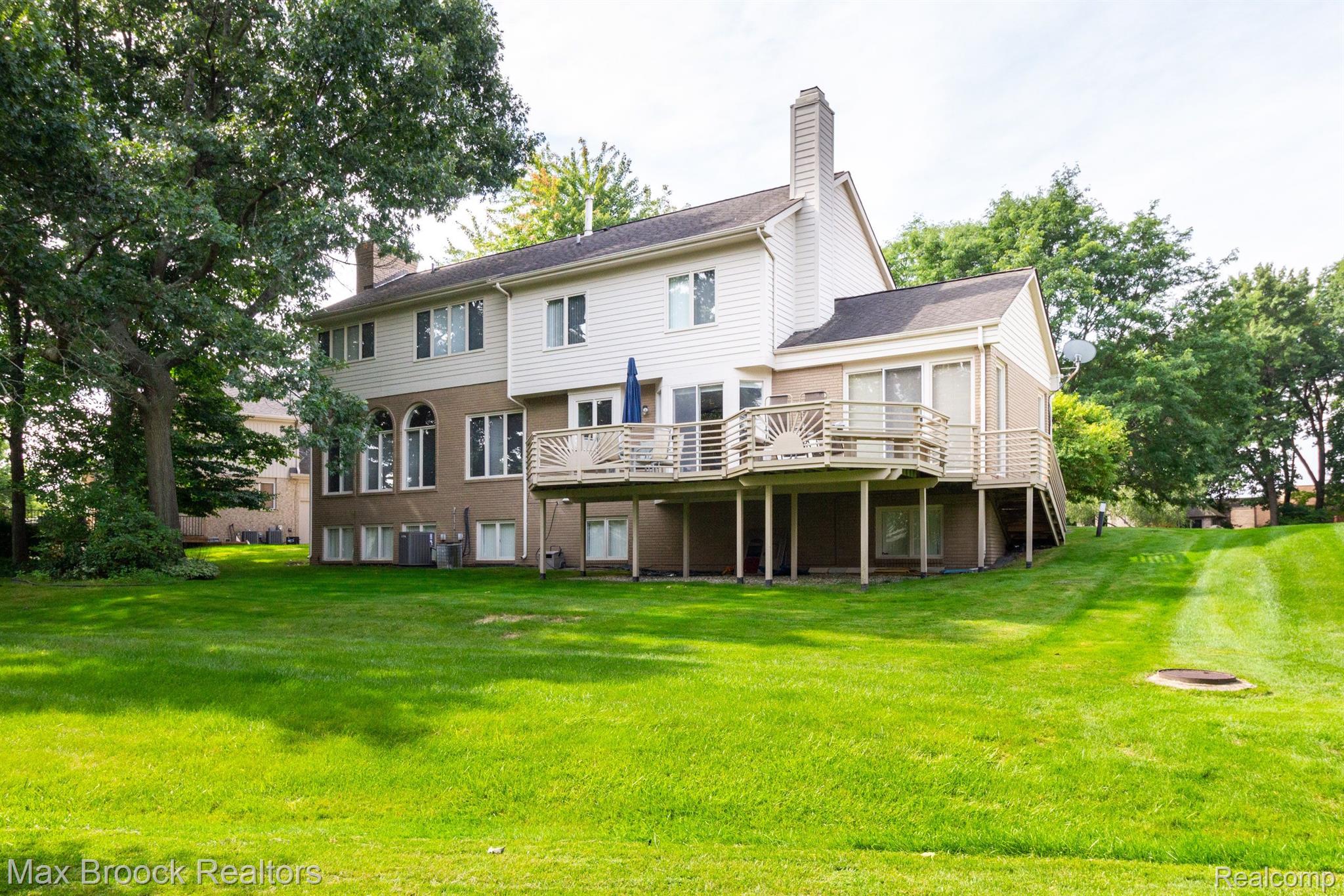 30507 FOX CLUB Drive