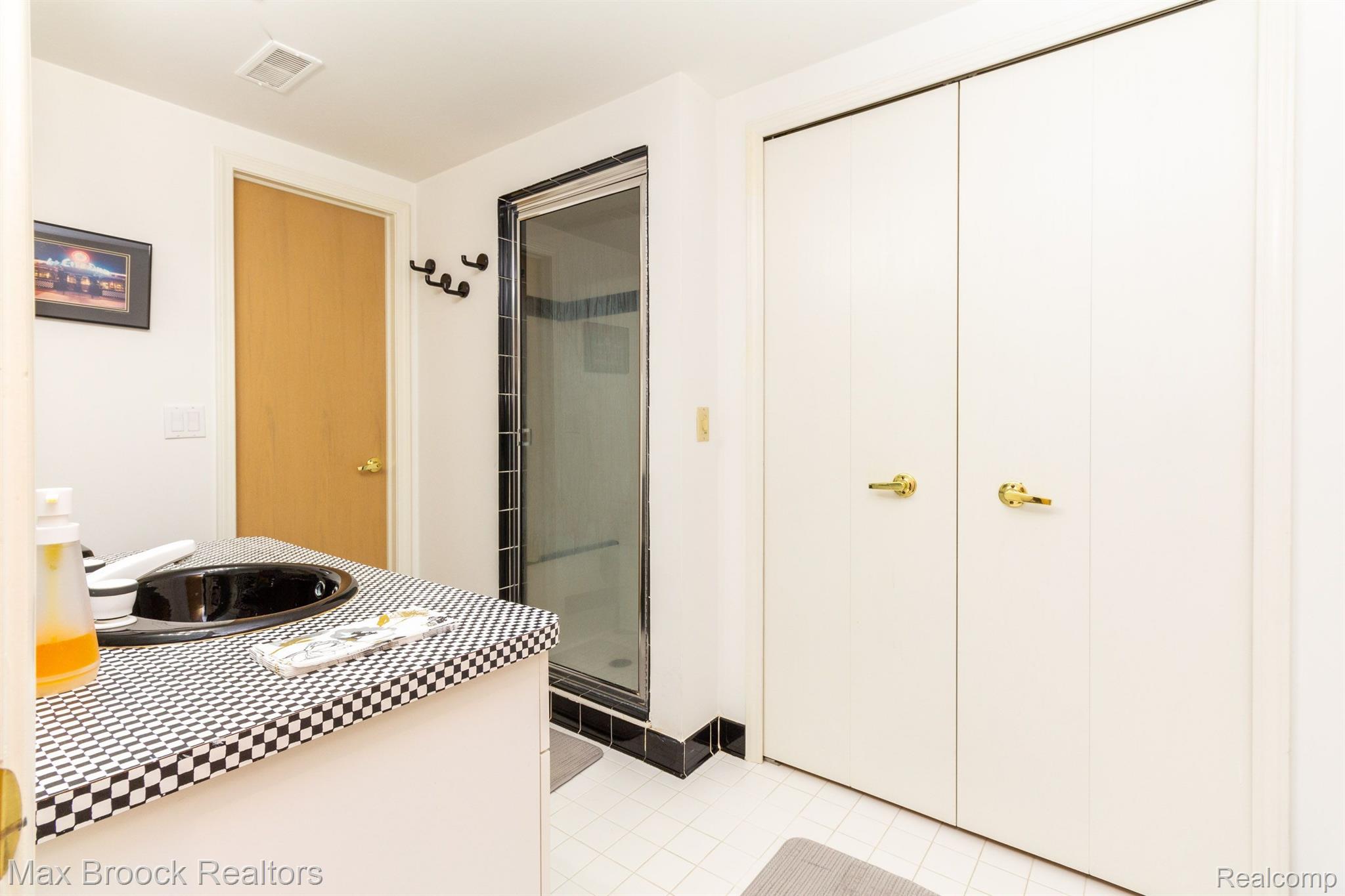30507 FOX CLUB Drive