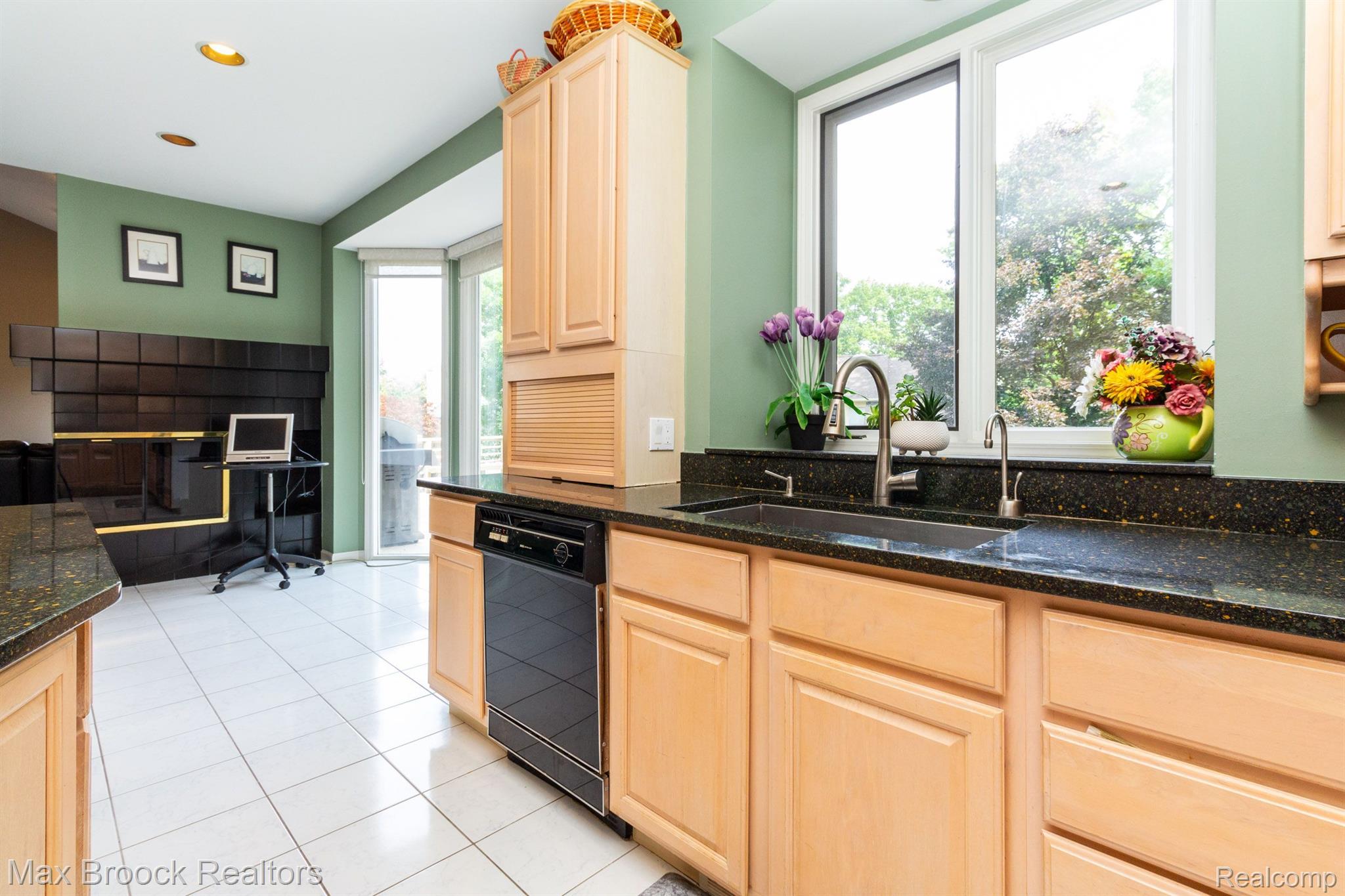 30507 FOX CLUB Drive